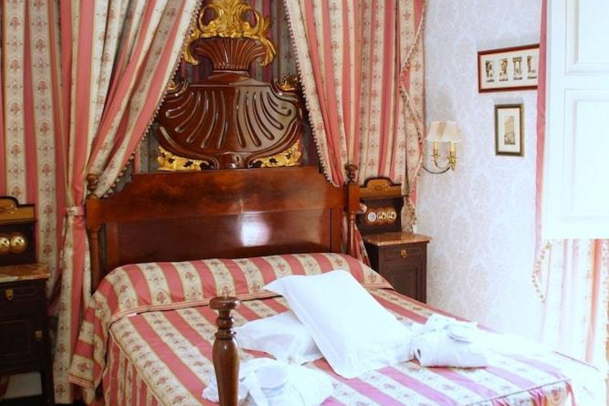 SITGES ROYAL ROOMS