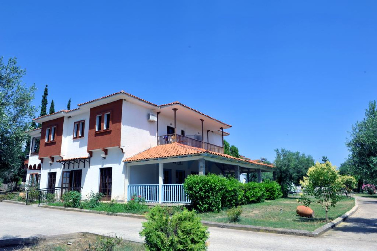Sithonia Village