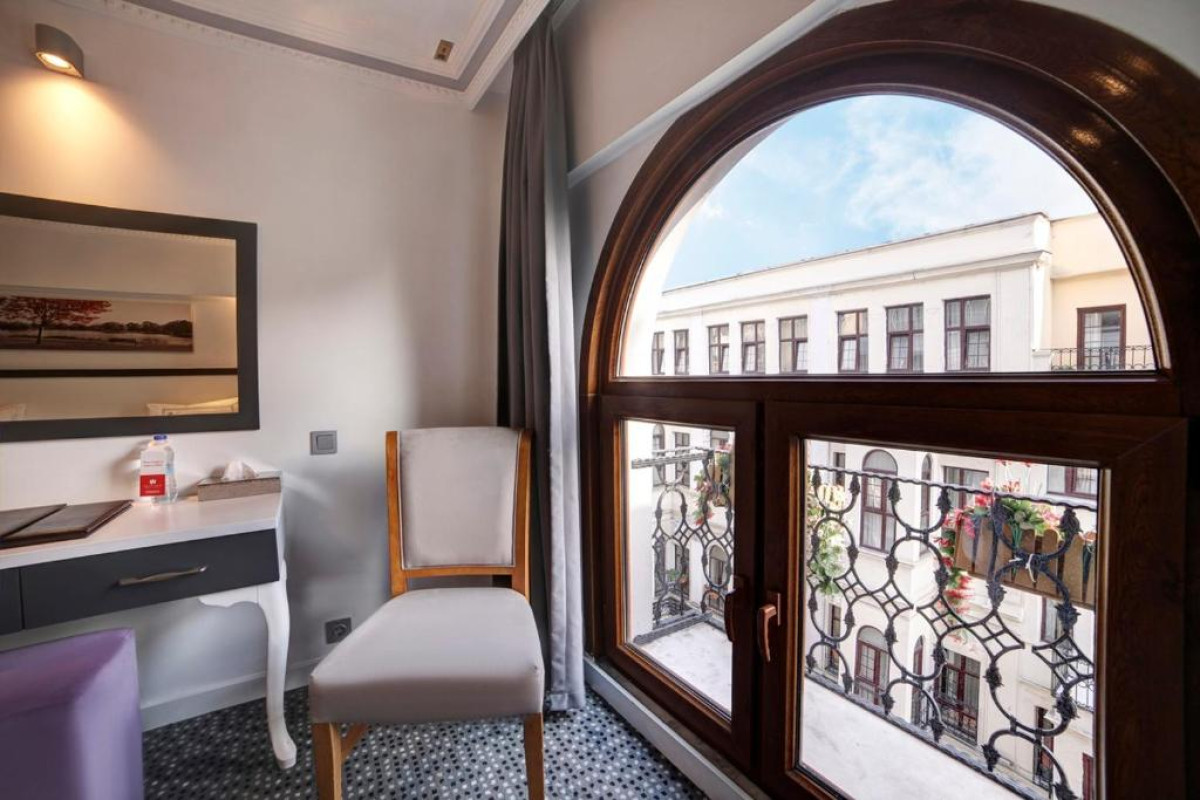 Skalion Hotel