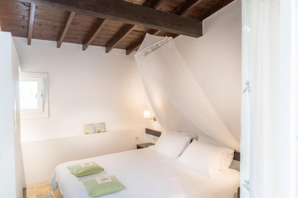 Skiathos Holidays Suites & Villas