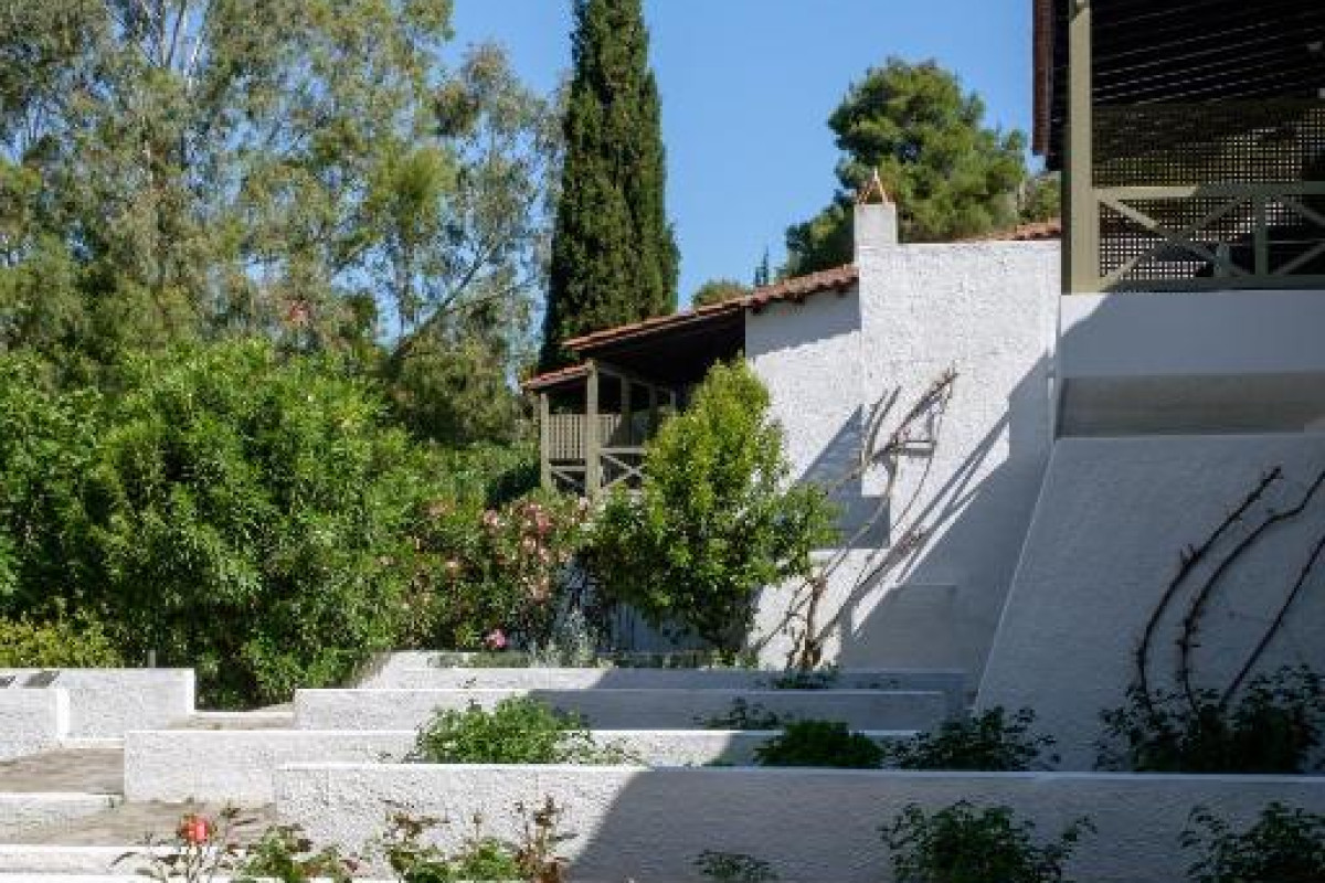 Skiathos Holidays Suites & Villas