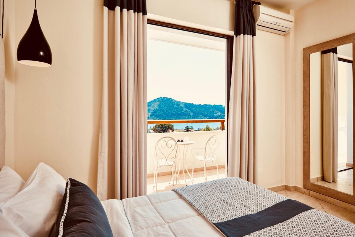 Skiathos Living Unique Residences