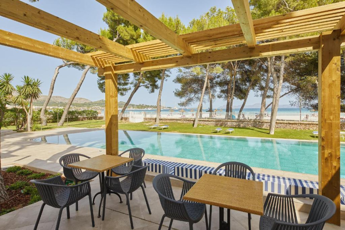 Sofia Alcudia Beach