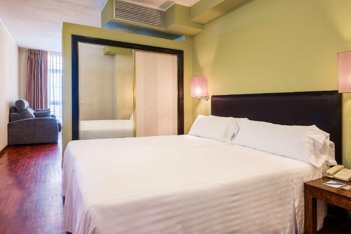 Sofia Parquesol Hotel