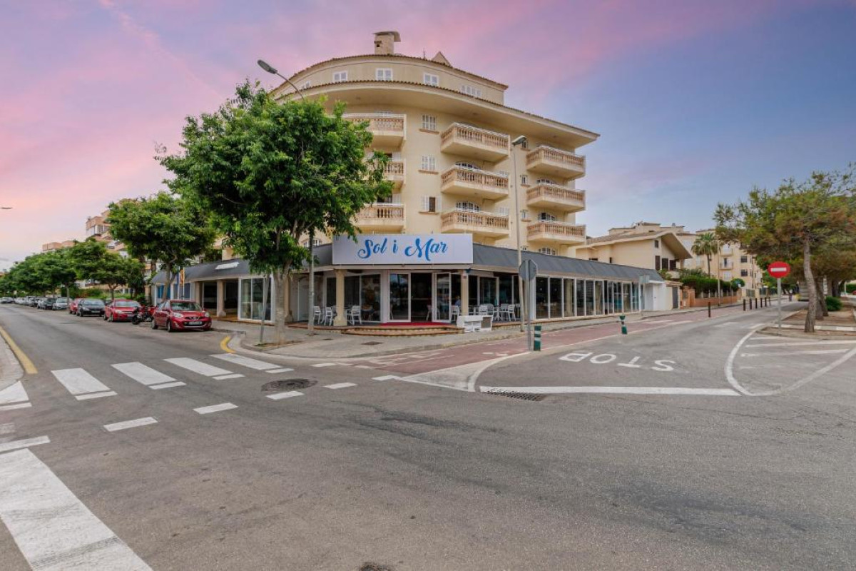 Sol y Mar Apartments