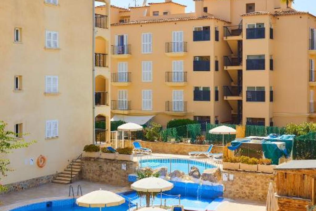 Sol y Mar Apartments