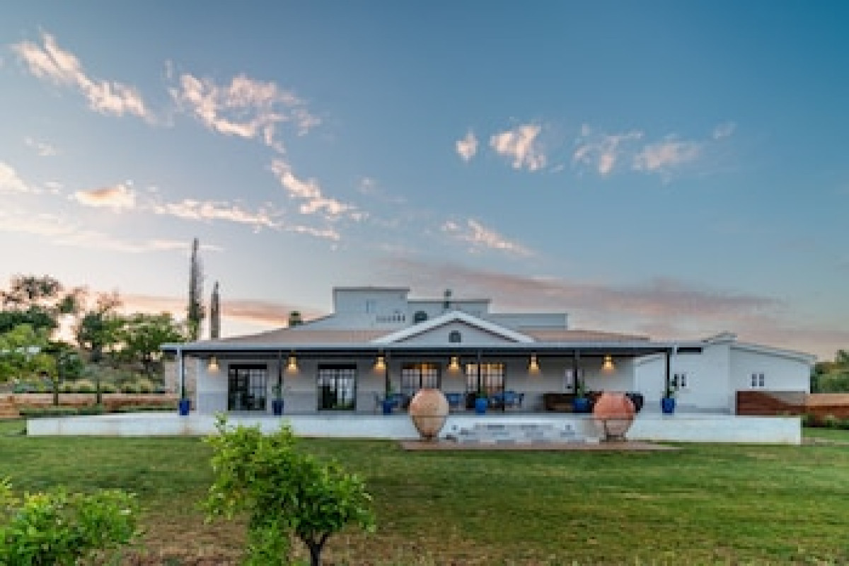SOLAR ALVURA HEALTH HOTEL