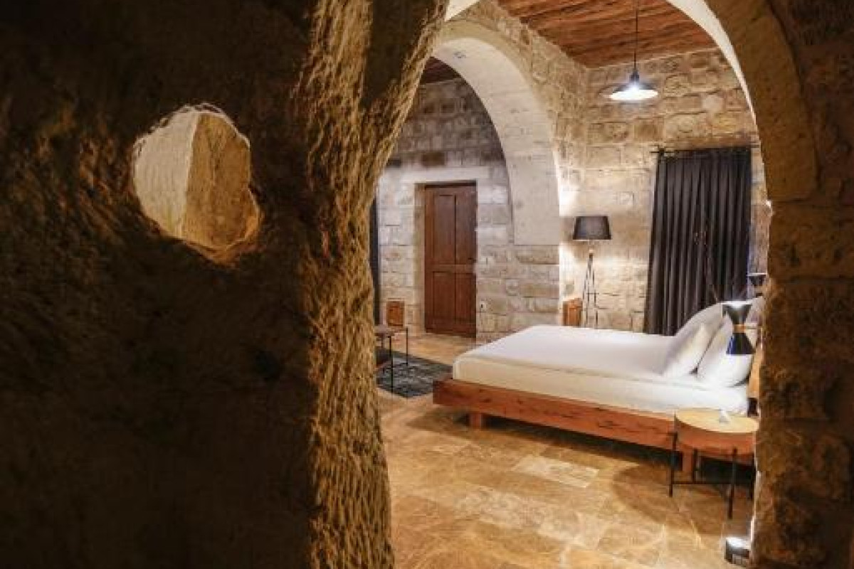 Solem Cave Suites