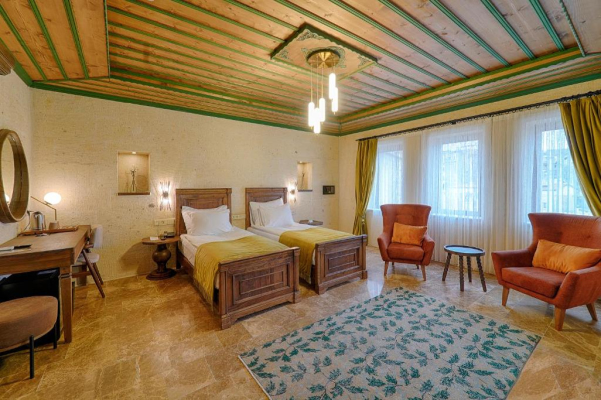 Solem Cave Suites