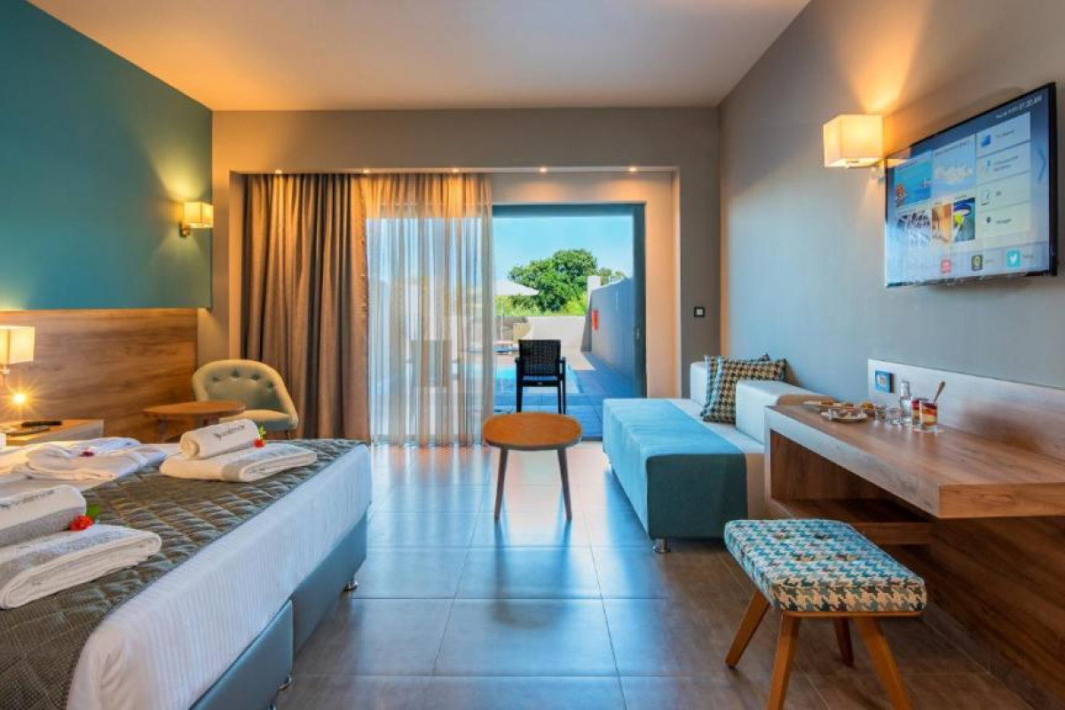 Solimar AquaMarine Hotel