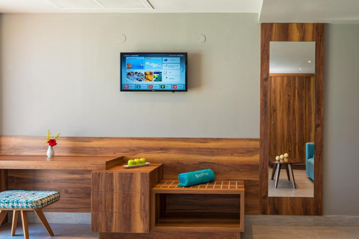 Solimar AquaMarine Hotel