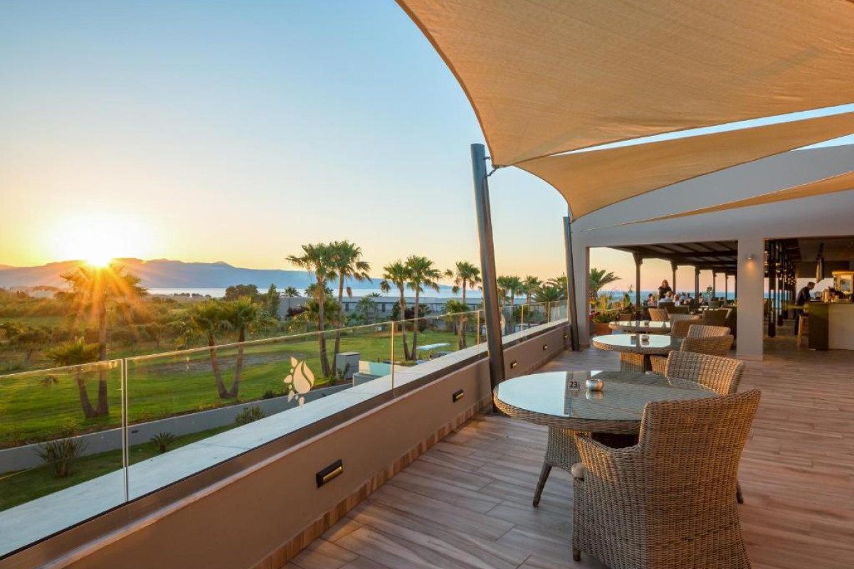 Solimar AquaMarine Hotel