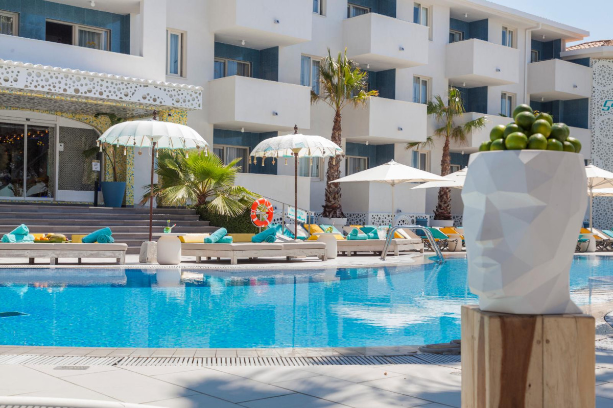 SOTAVENTO CLUB APARTMENTS - ADULTS ONLY
