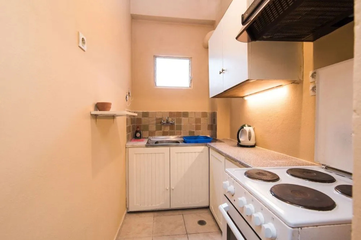 SOUTHGATE APARTMENTS