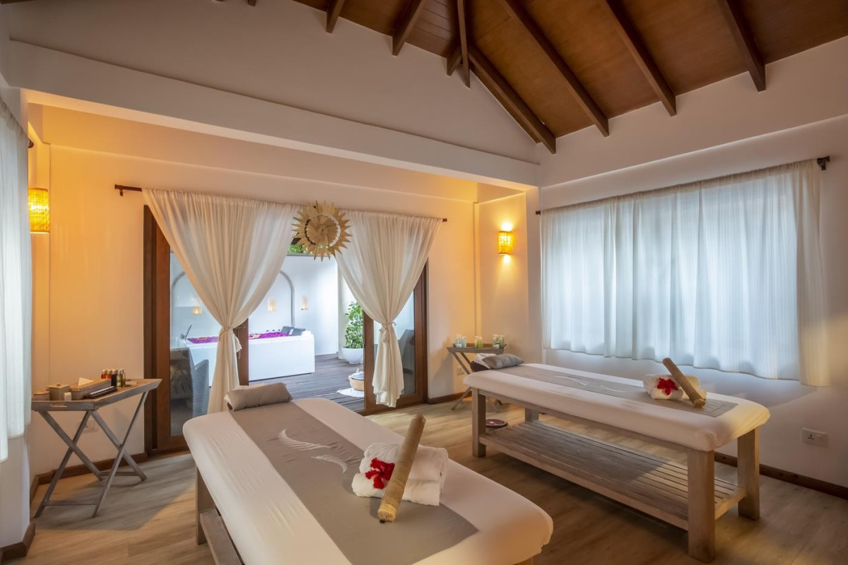 Reethi Faru Resort