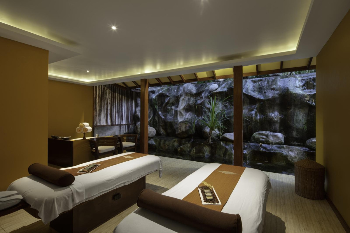 Adaaran Select Meedhupparu & Prestige Water Villas