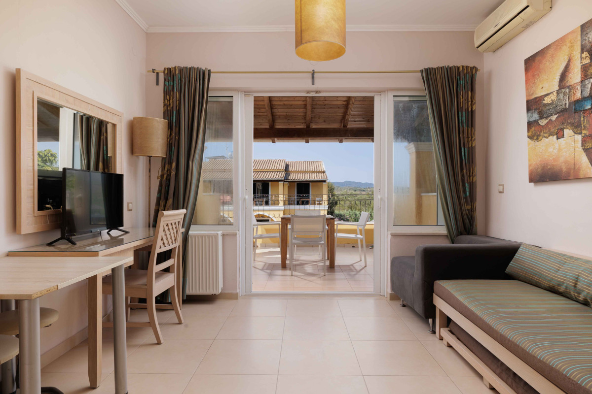 Spiti Nikos Apartments