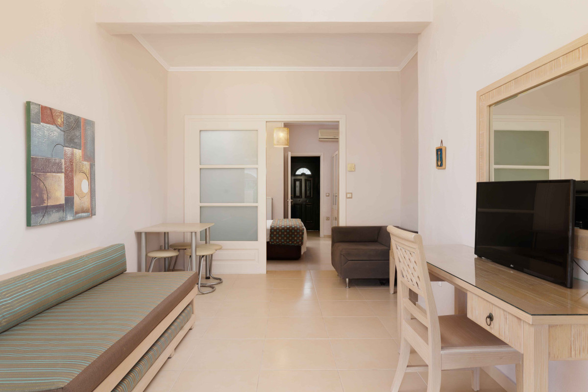 Spiti Nikos Apartments