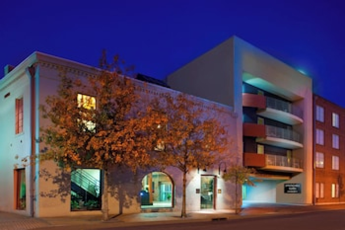 SPRINGHILL SUITES BY MARRIOTT NEW ORLEANS WAREHOUSE ARTS DISTRICT