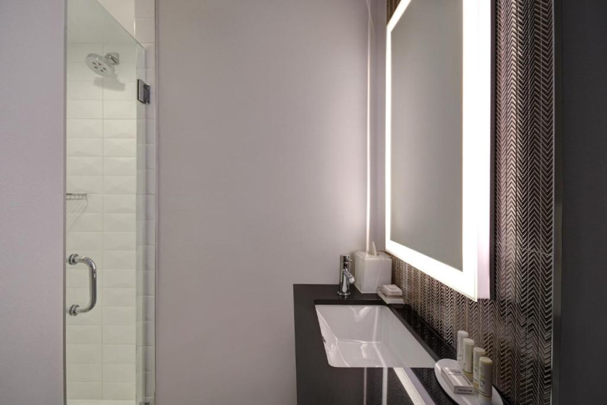 SpringHill Suites by Marriott New York Park Avenue