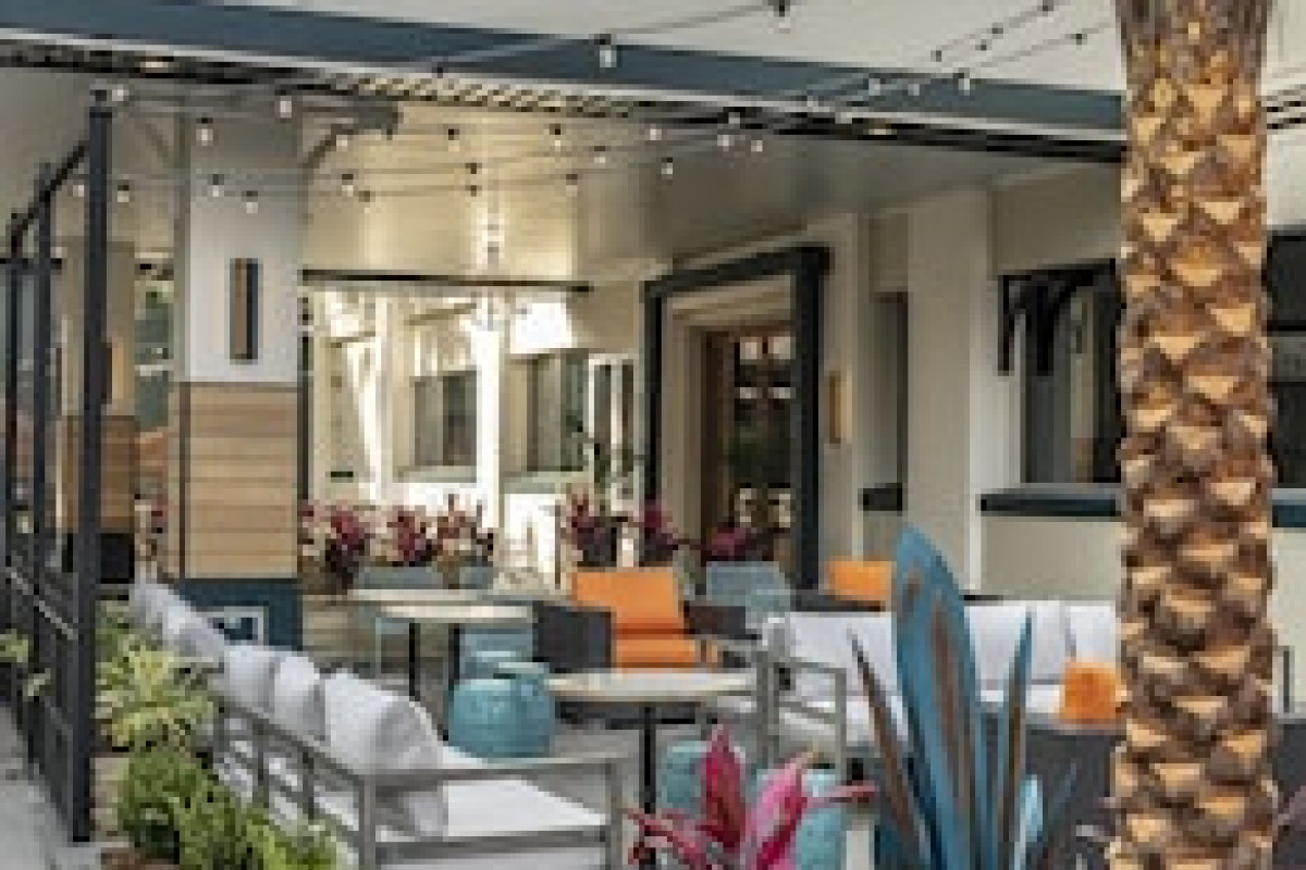 ST CHARLES COACH HOUSE, ASCEND HOTEL COLLECTION