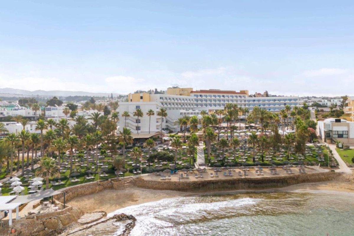 St George Beach Hotel & Spa Resort