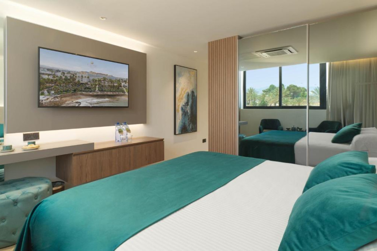 St George Beach Hotel & Spa Resort