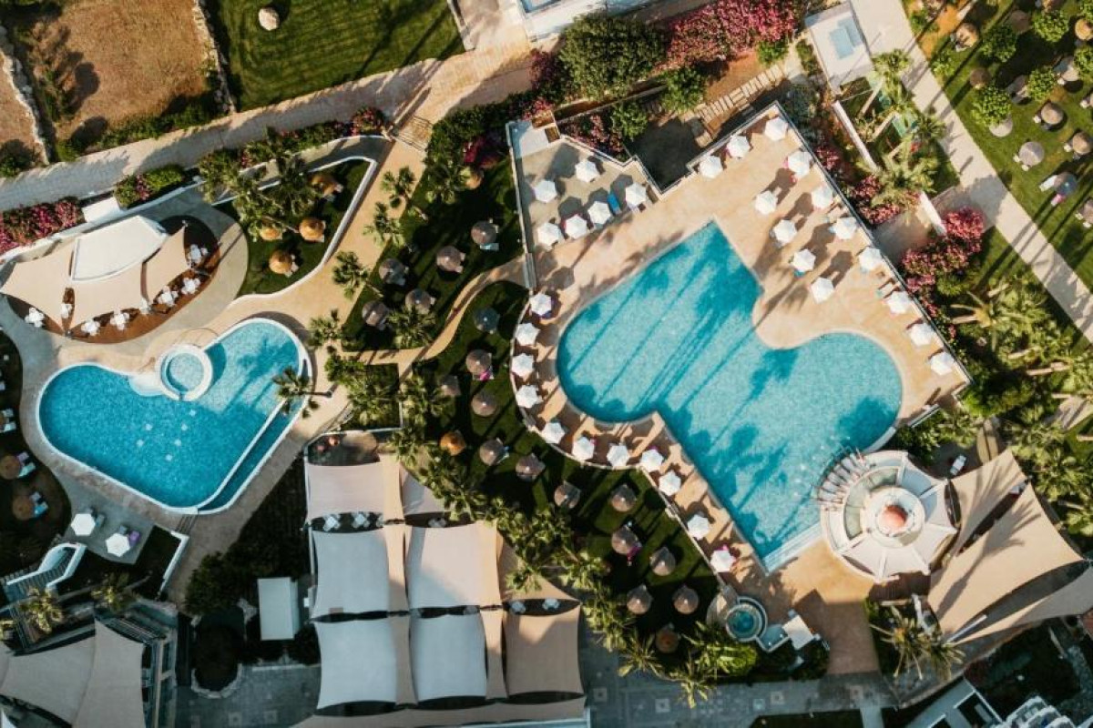 St George Beach Hotel & Spa Resort