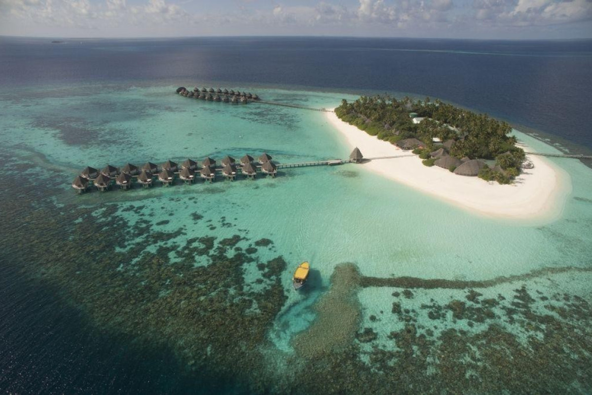 Angaga Island Resort & Spa