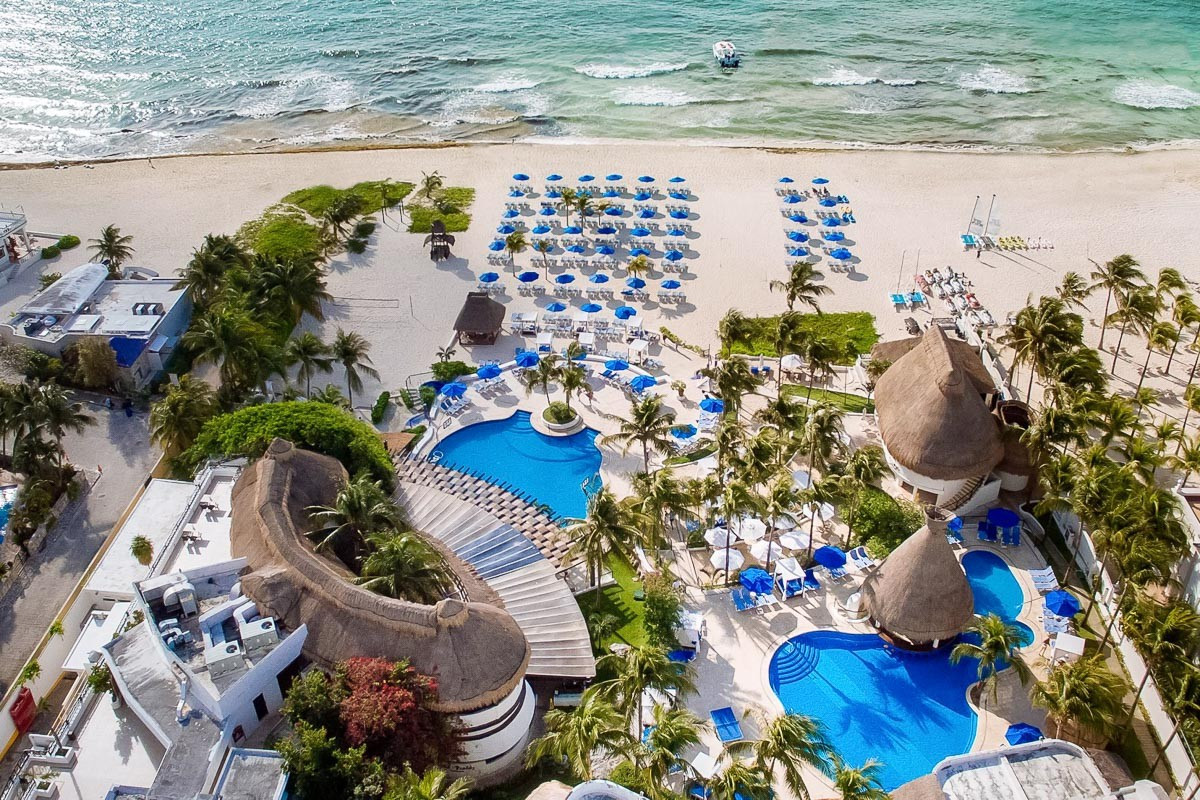 The Reef Playacar