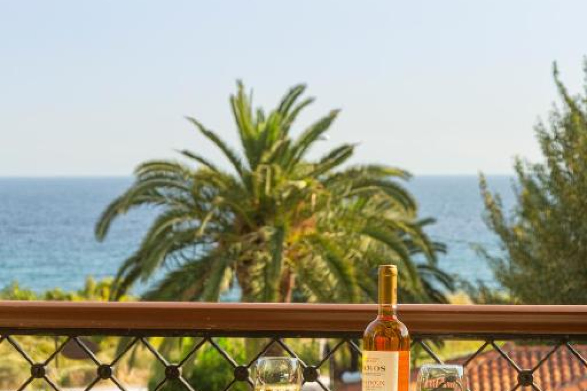 STELLA BAY