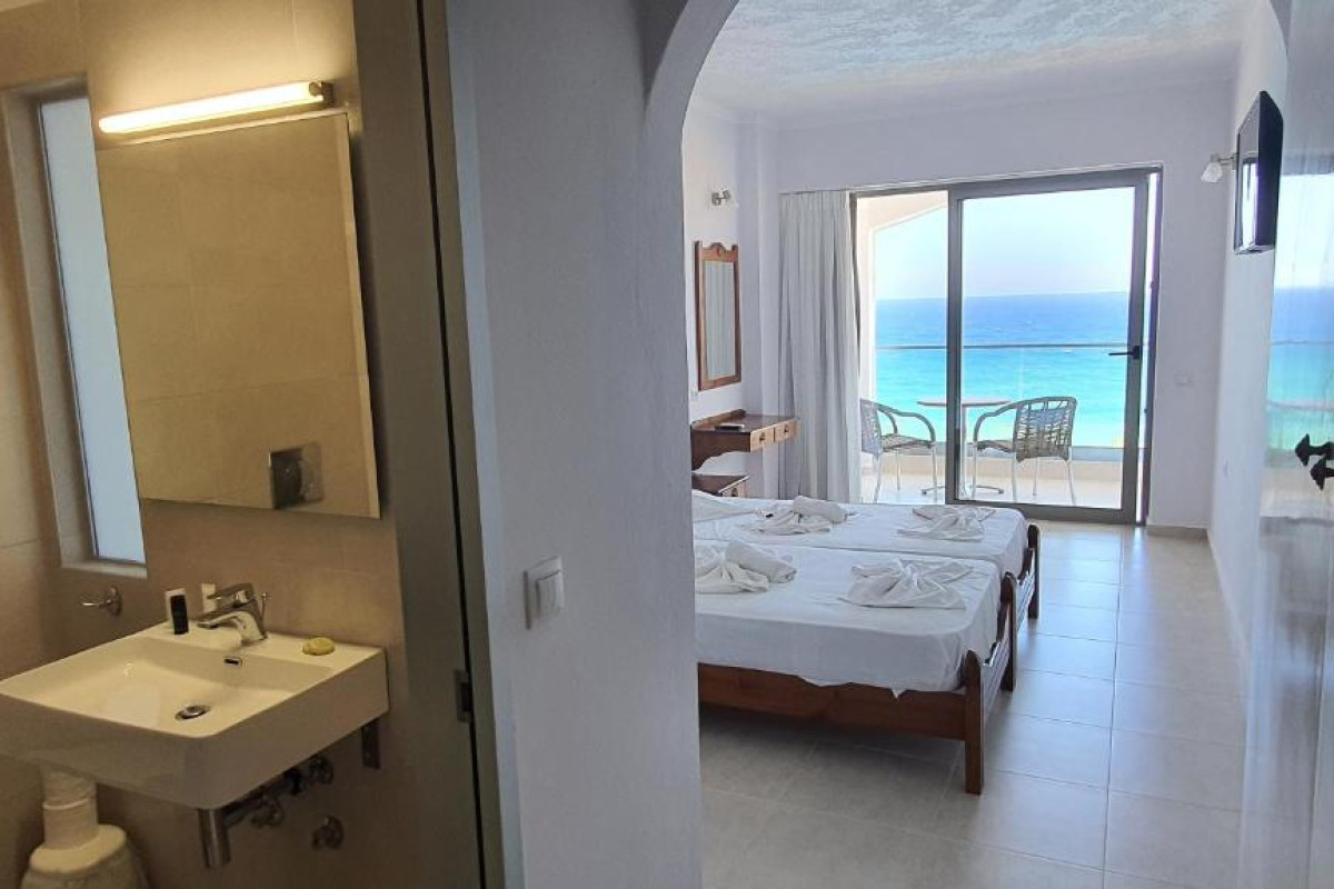 Stella Beach Panormos