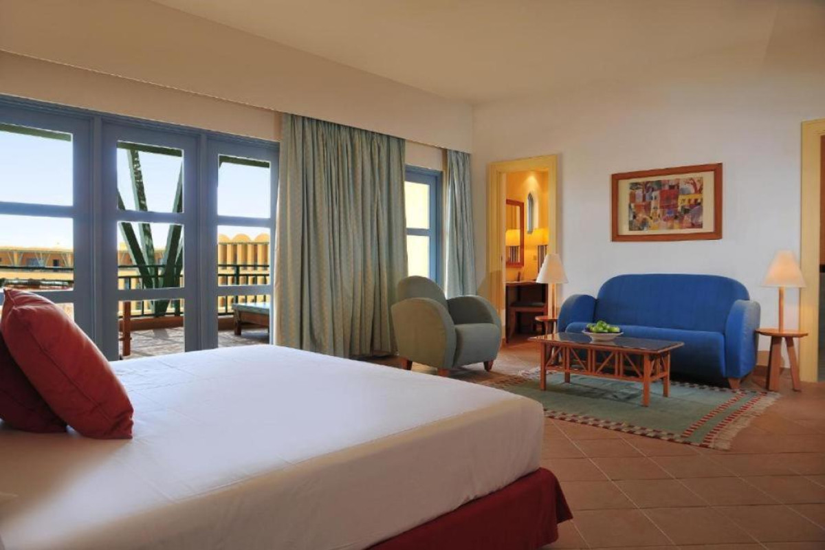 Strand Beach Resort
