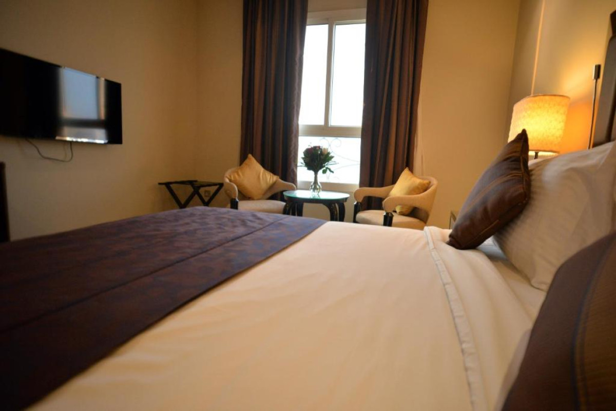 Strato Hotel by Warwick