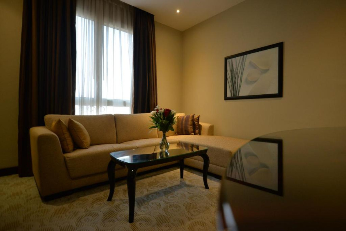 Strato Hotel by Warwick