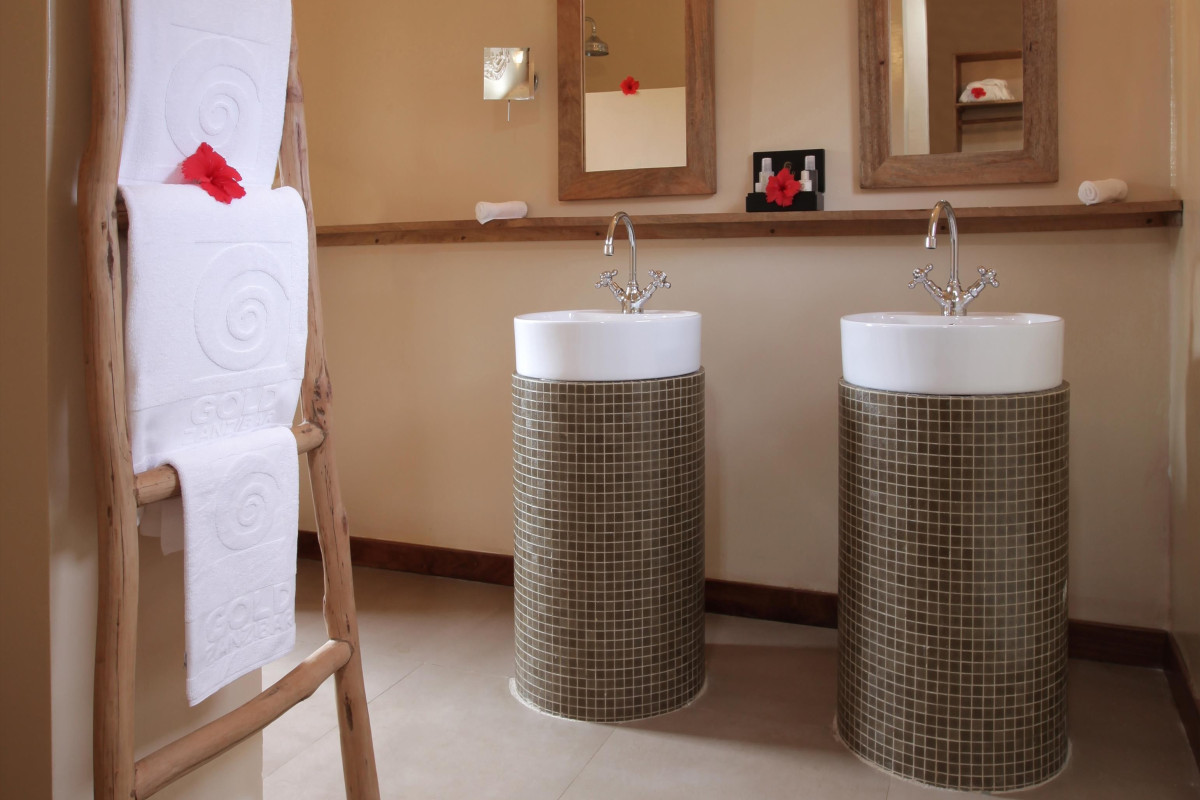 Gold Zanzibar Beach House Spa