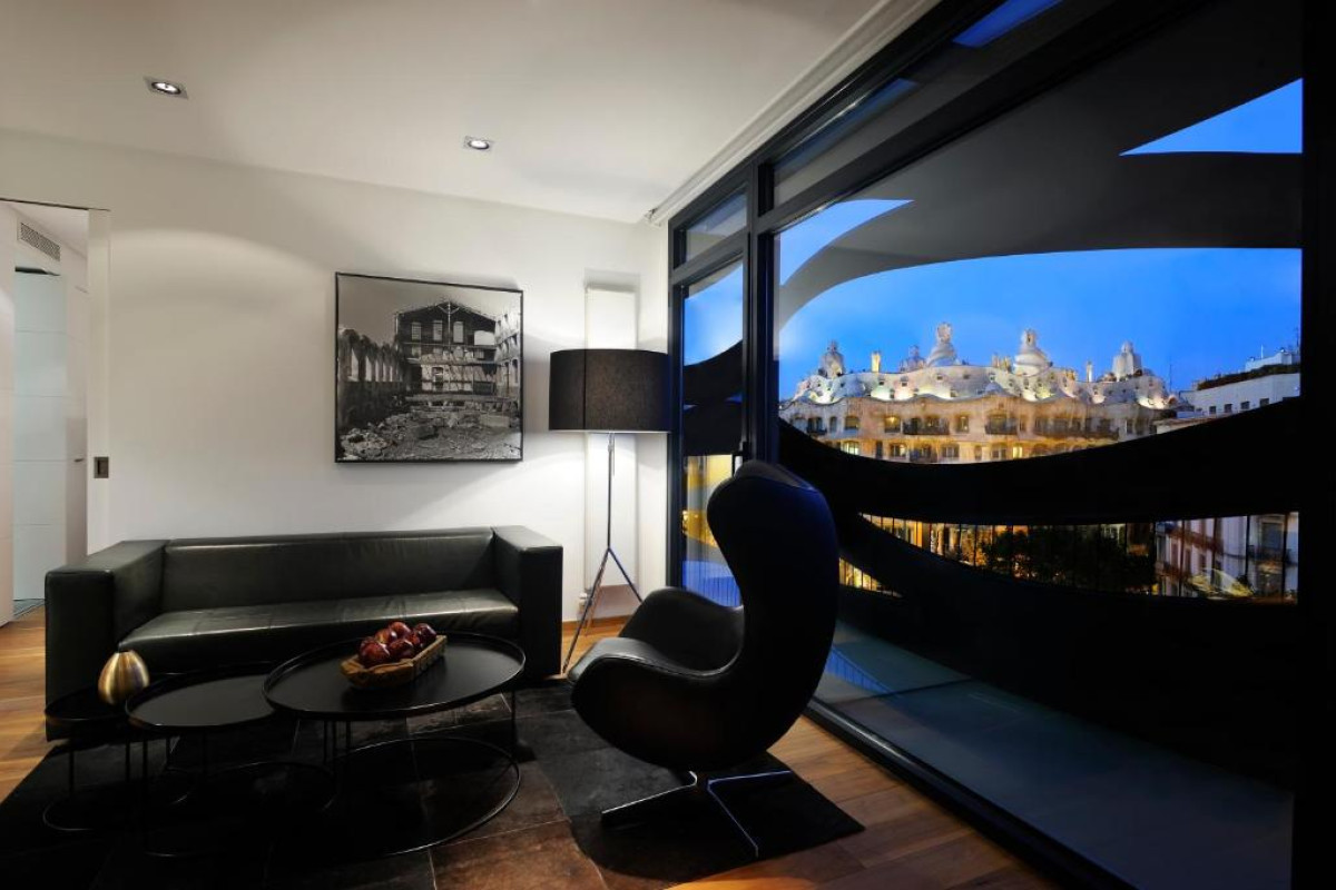 SUITES AVENUE