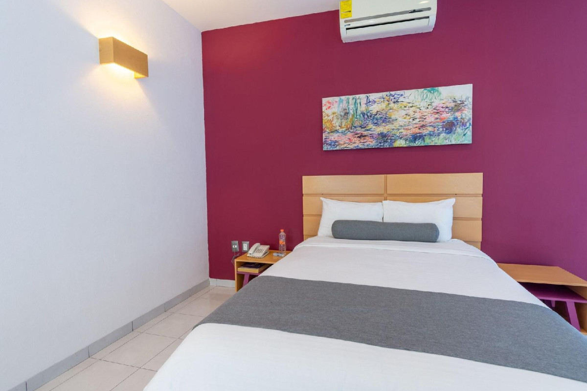 Suites Mexico Inn Salamanca
