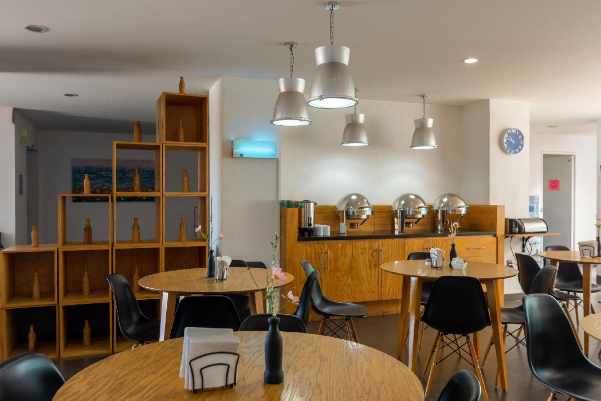 Suites Mexico Inn Salamanca