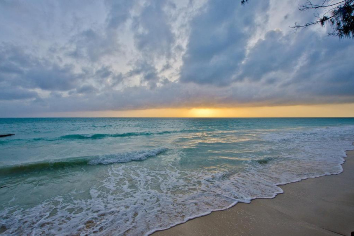 Sultan Sands Island Resort & Spa