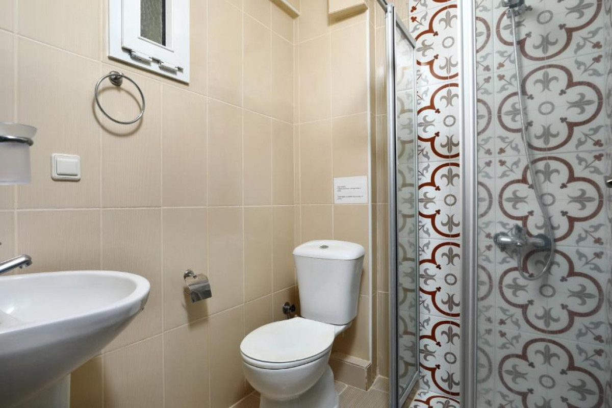 Summer Garden Suites and Beach Hotel