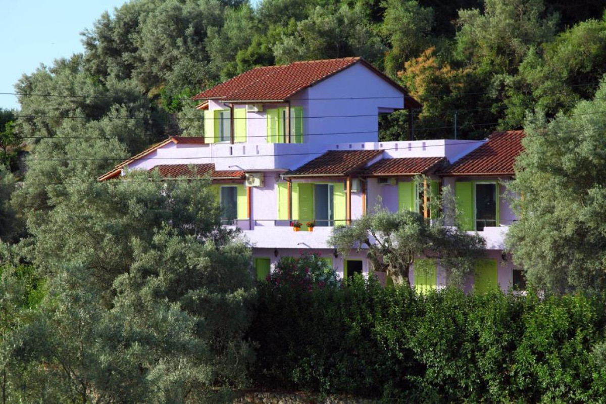Summer House Louisa