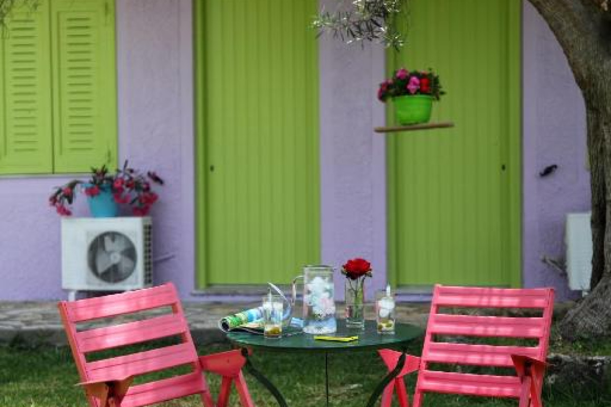 Summer House Louisa