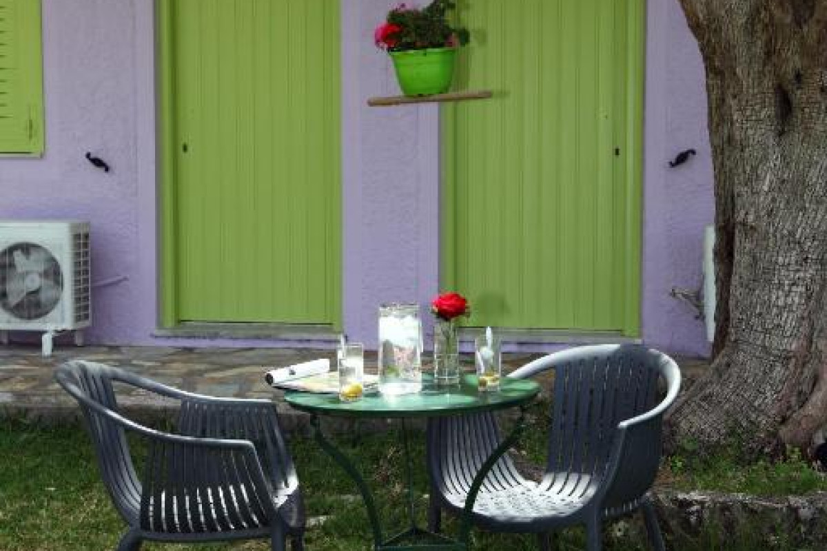Summer House Louisa
