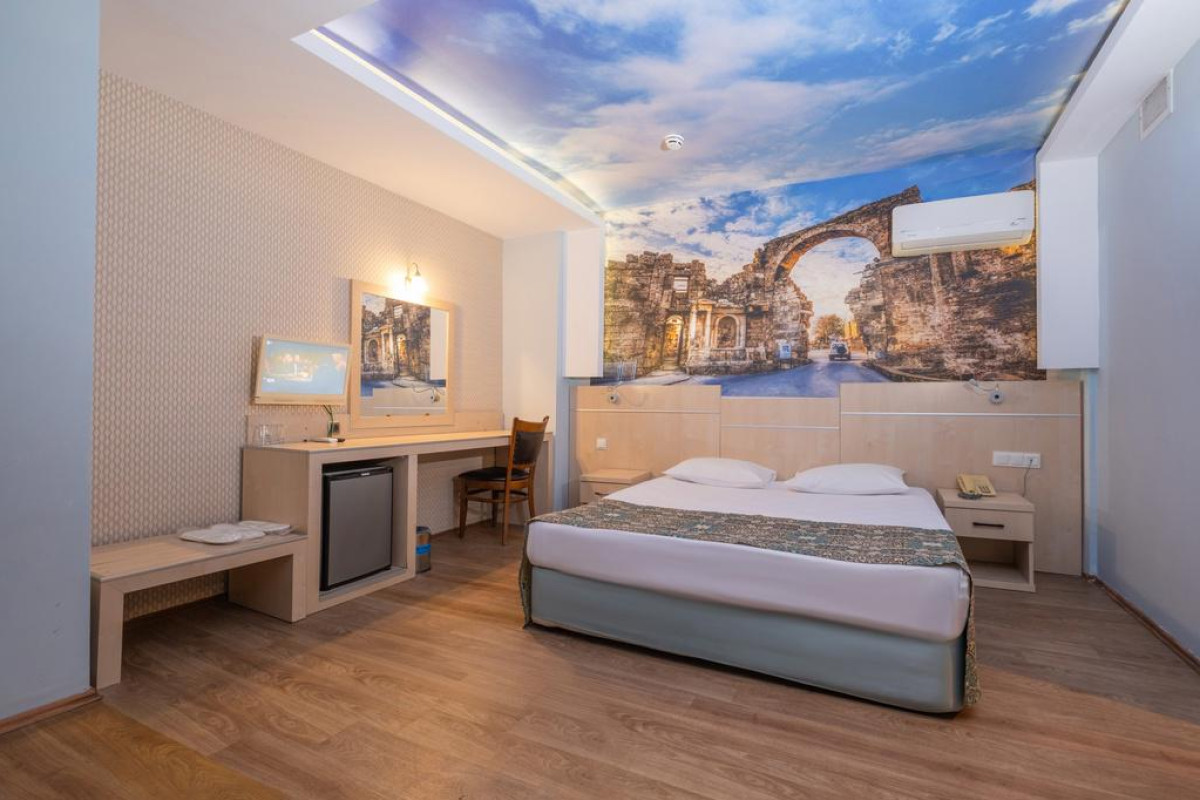 SUN BEACH HILL
