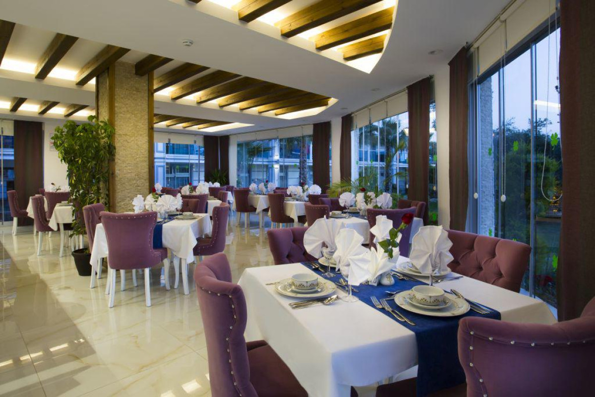 SUN CLUB SIDE