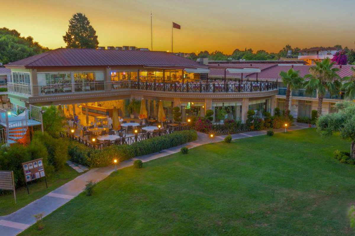 SUN CLUB SIDE