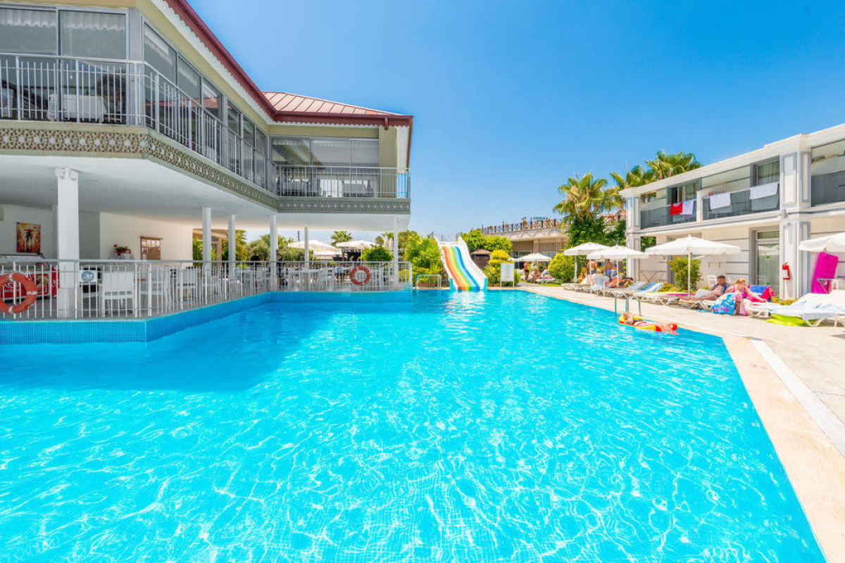 SUN CLUB SIDE HOTEL