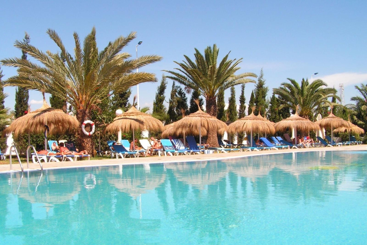 Sun Holiday Beach