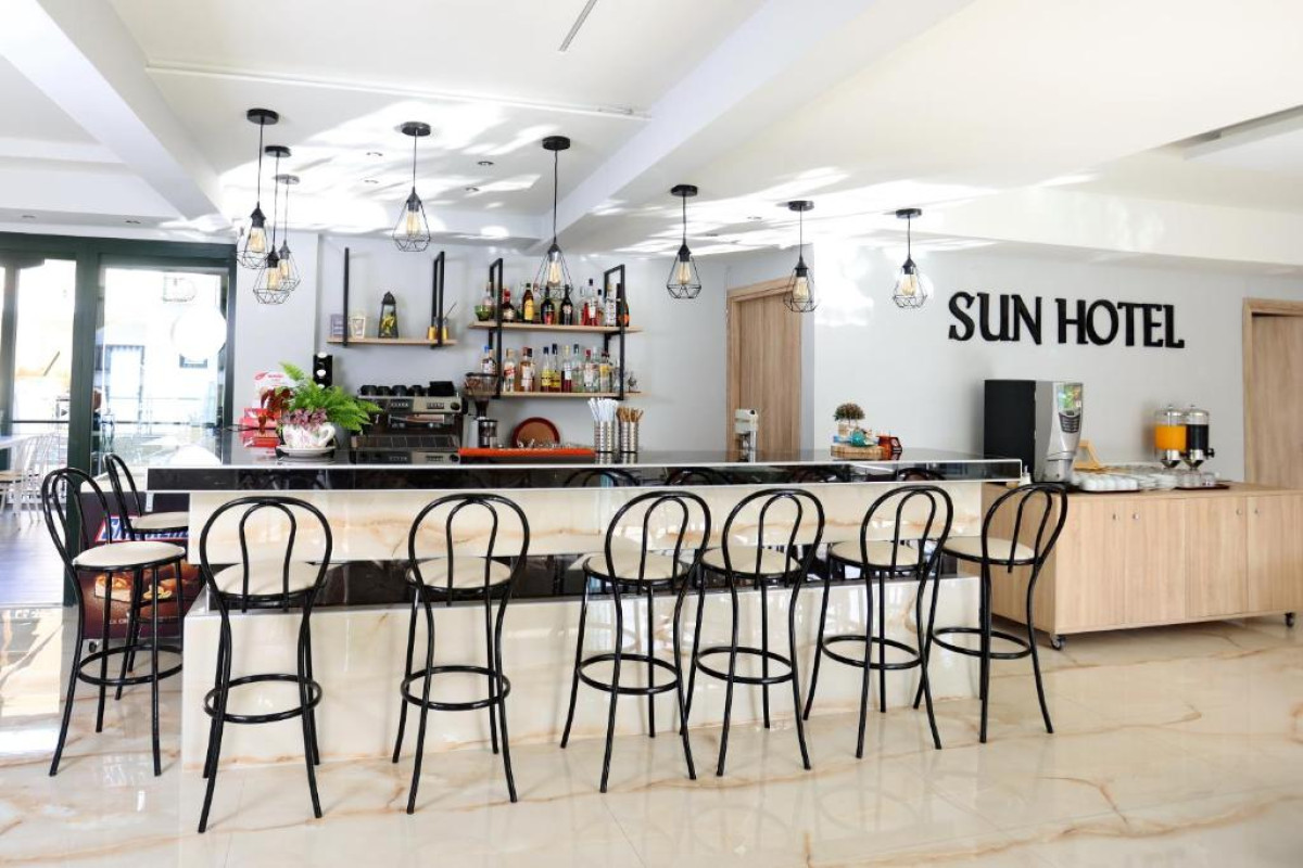 Sun Hotel